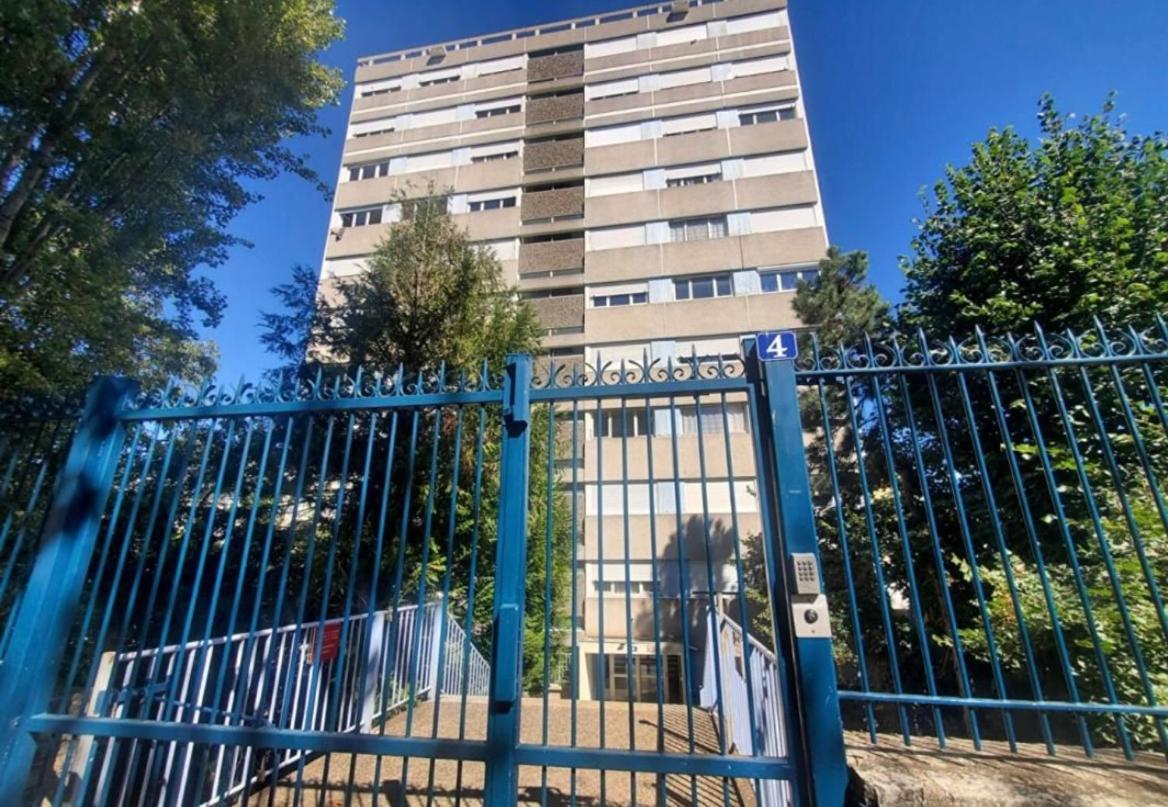 Le Roland-Garros Chalon-sur-Saône Exterior foto
